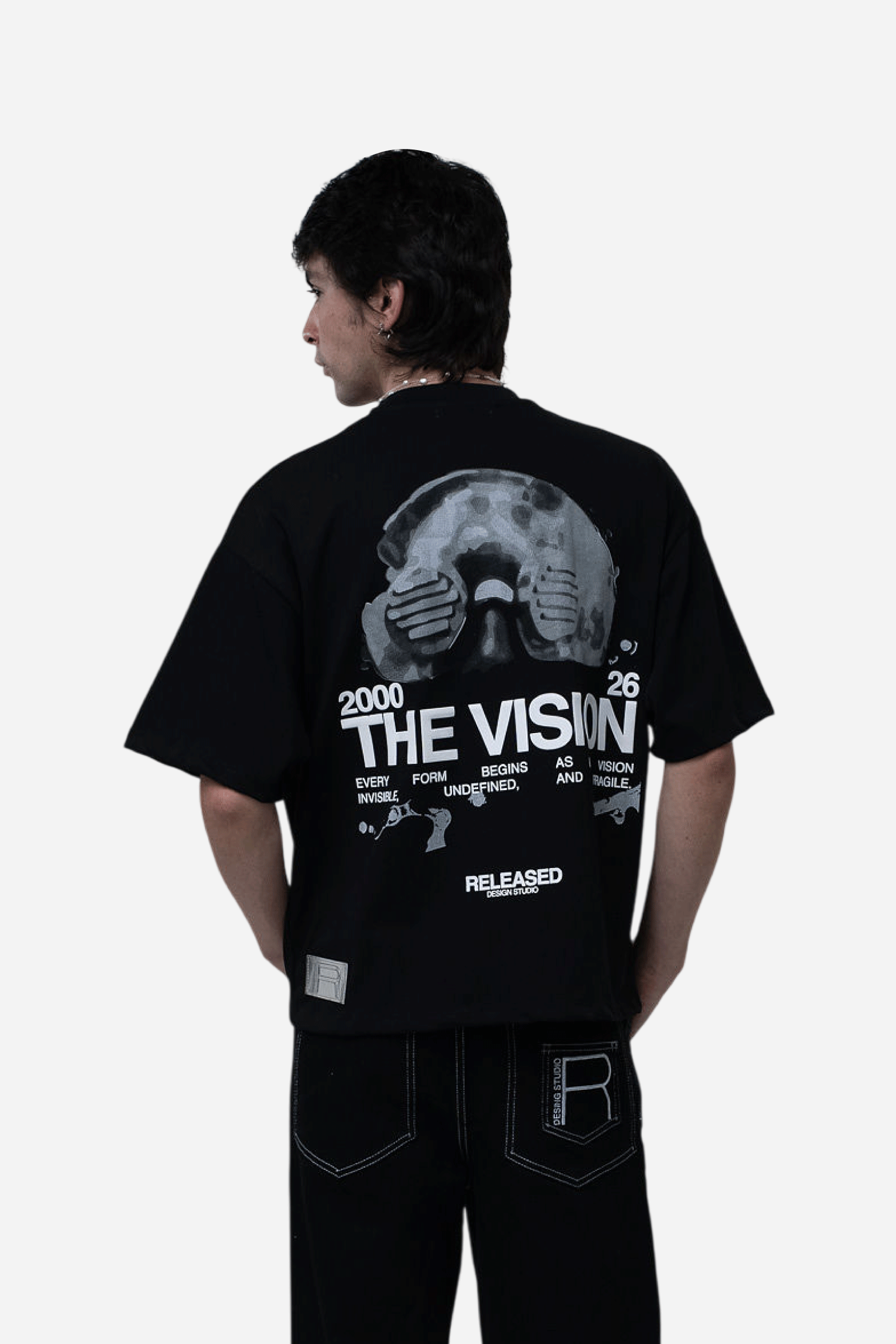 Camiseta grafica oversized negro en algodón pesado colección From Idea to Form - RELEASED DESIGN STUDIO