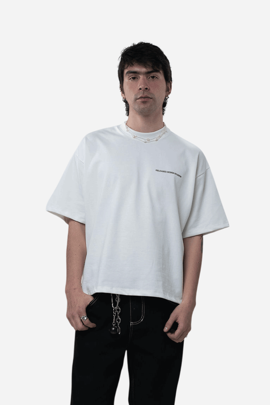 Camiseta grafica oversized blanca en algodón pesado colección From Idea to Form - RELEASED DESIGN STUDIO