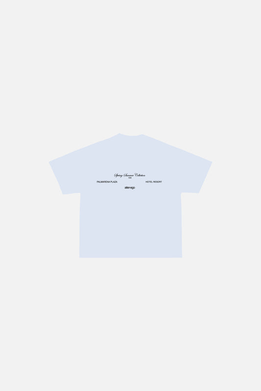 CAMISETA BOXY FIT HOTEL RESORT BABY BLUE